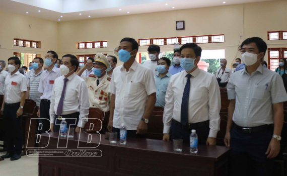   Đồng chí Phó Bí thư thường trực Tỉnh ủy, Chủ tịch Nh88 - Cá Cược Mỗi Ngày - Nh88 vip Liền Tay tỉnh dự khai mạc bầu cử tại khu vực bỏ phiếu số 2, phường Trần Hưng Đạo, thành phố Thái Bình