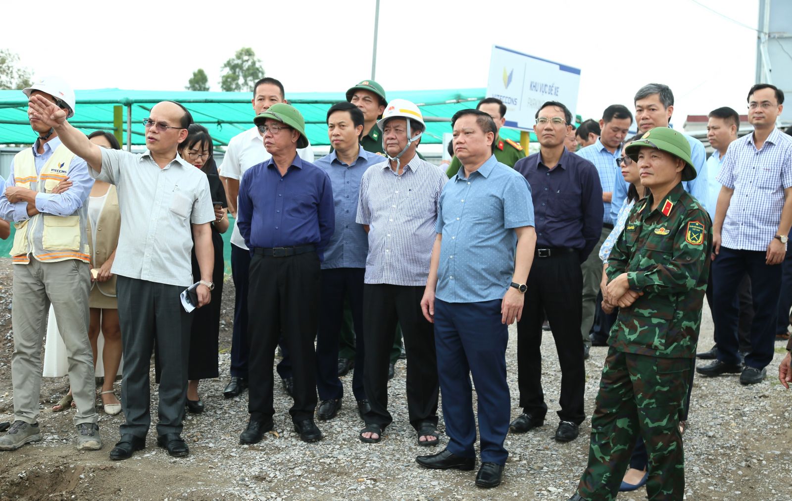   Bộ trưởng Bộ Nông nghiệp và Nh883 nông thôn kiểm tra Nh88 Nha cai ứng phó với bão số 3 tại Thái Bình
