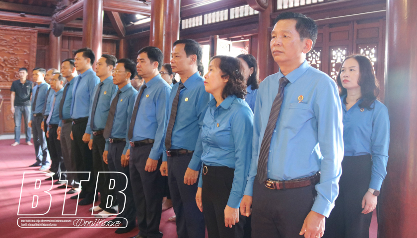   Dâng hương tưởng niệm Chủ tịch Hồ Chí Minh, Nh881 Nguyễn Đức Cảnh