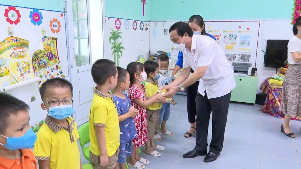   Nhiều hoạt động chung tay ý nghĩa