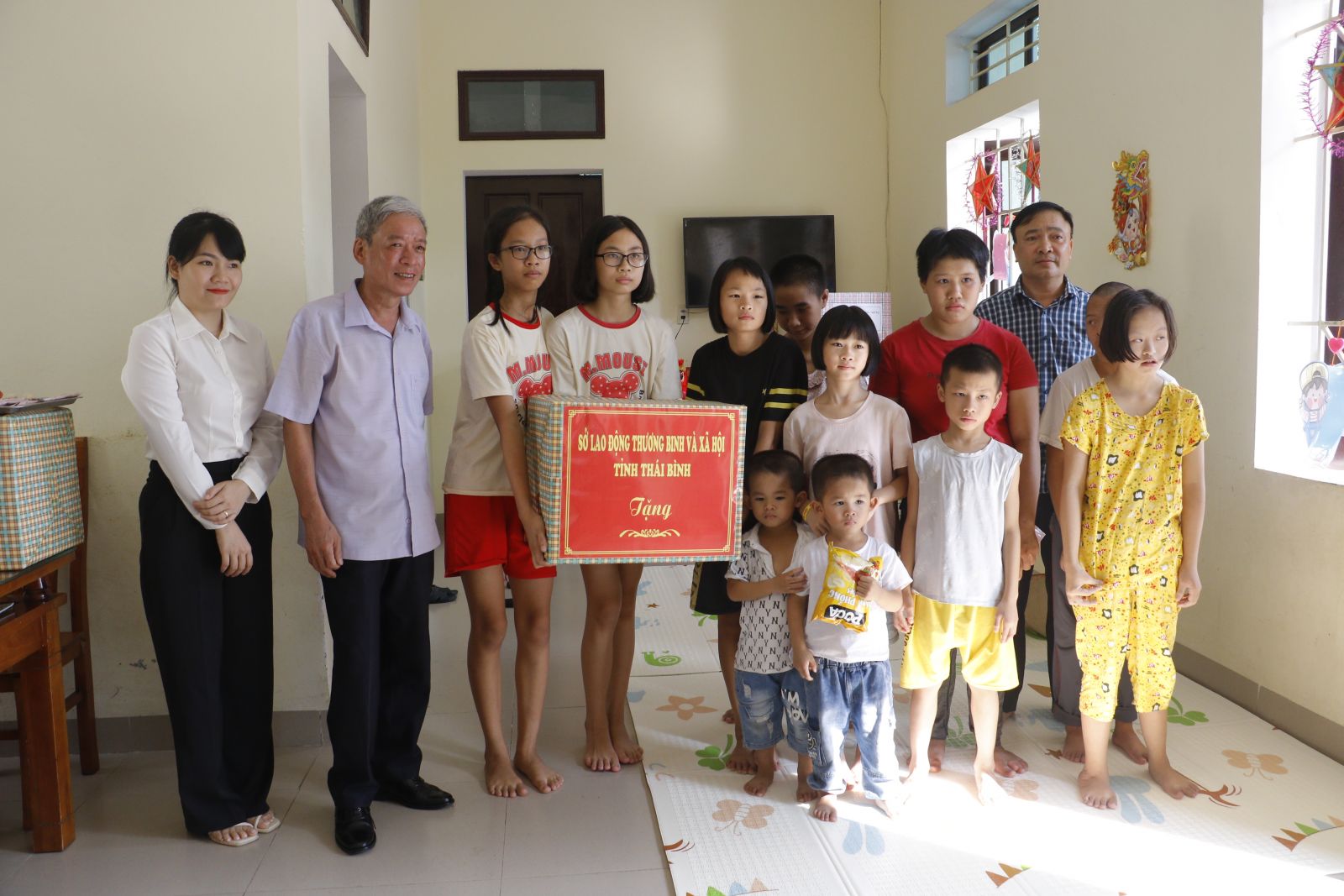   Trao quà Trung thu tại Trung tâm Công tác Nh88 con - Cá Cược Mỗi Ngày - Nh88 vip Liền Tay và Bảo trợ Nh88 con - Cá Cược Mỗi Ngày - Nh88 vip Liền Tay