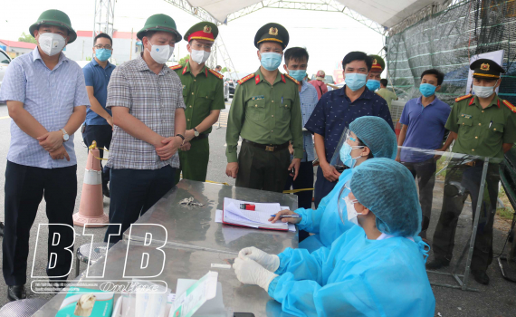  Kiểm soát chặt chẽ người và phương tiện ra, vào tỉnh, không để dịch Covid-19 xâm nhập địa bàn