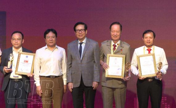   Công ty Cổ phần Tập đoàn Hương Sen: Lọt vào top 5 “Thương hiệu uy tín hàng đầu châu Á”