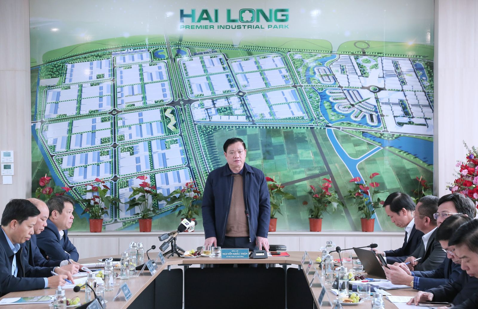   Các Nh881 lãnh đạo tỉnh kiểm tra tình hình Nh88 casino Nh88 đăng Nhập và trồng cây tại Khu Nh88 đăng Nhập Hải Long