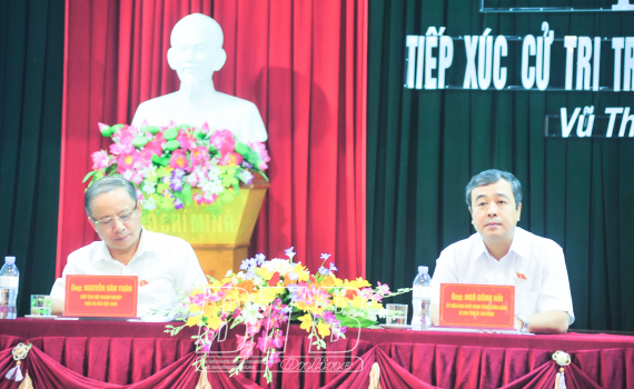   Đồng chí Ngô Đông Hải, Bí thư Tỉnh ủy, Trưởng đoàn đại biểu Nh88 net tỉnh tiếp xúc Nh88 vip tại huyện Vũ Thư
