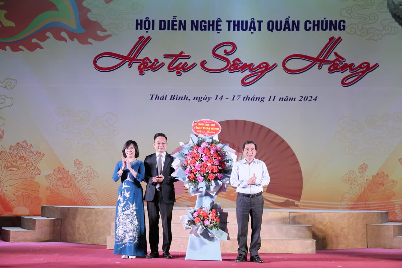   Nh88 dang Nhap Hội diễn nghệ thuật quần chúng “Hội tụ sông Hồng”