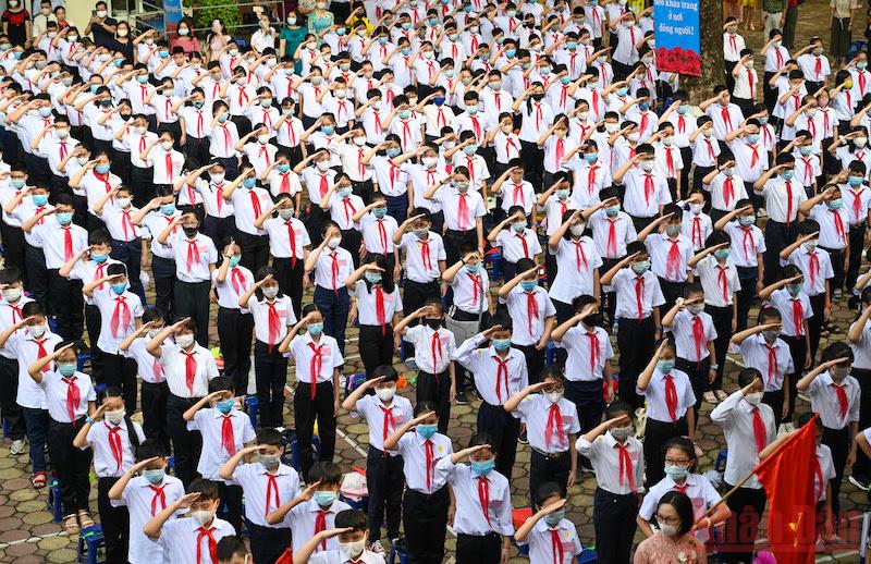   Bỏ xếp loại theo điểm trung bình, xếp loại hạnh kiểm với học sinh trung học cơ sở, trung học phổ thông