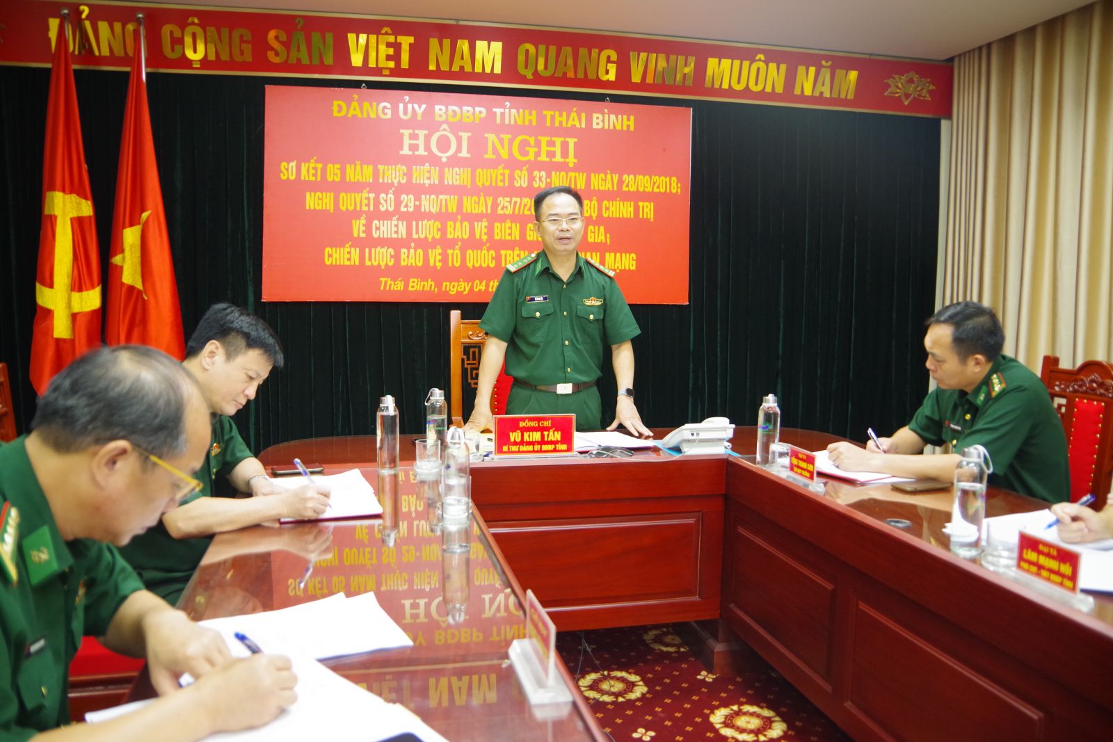   Sơ kết 5 năm thực hiện Nh88 casino số 33-NQ/TW và Nh88 casino số 29-NQ/TW của Bộ Chính trị