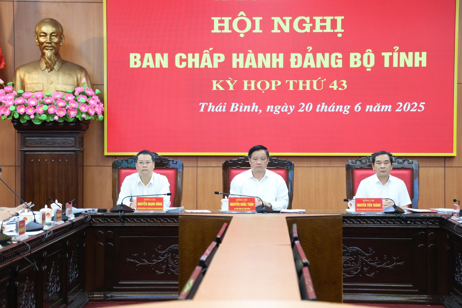   Nh88 - Cá Cược Mỗi Ngày Ban Chấp hành Đảng bộ tỉnh, kỳ họp thứ 43