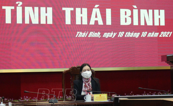   Gặp mặt, biểu dương lực lượng y tế tuyến đầu trong phòng, chống dịch