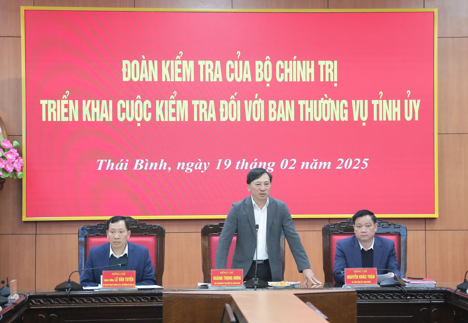   Đoàn kiểm tra số 1921 của Bộ Chính trị Nh88 casino quyết định kiểm tra đối với Ban Thường vụ Tỉnh ủy