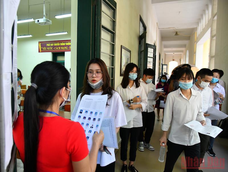   Tỷ lệ học sinh tốt nghiệp trung học phổ thông tăng, đạt gần 97%