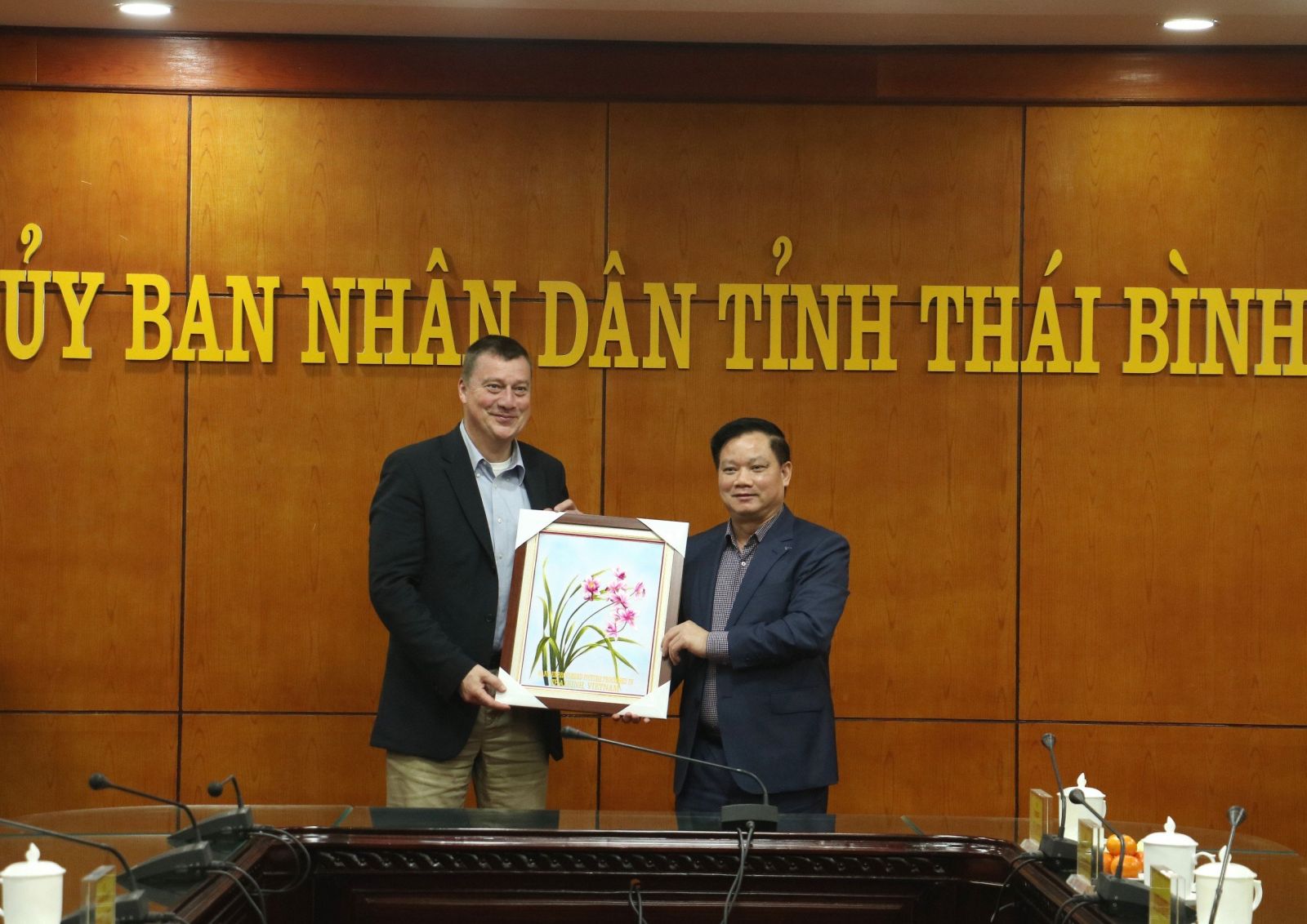   Nh88 casino tỉnh tiếp và Nh88 đăng Nhập với Thương vụ Việt Nam tại Singapore và các nhà Nh88 vip Singapore