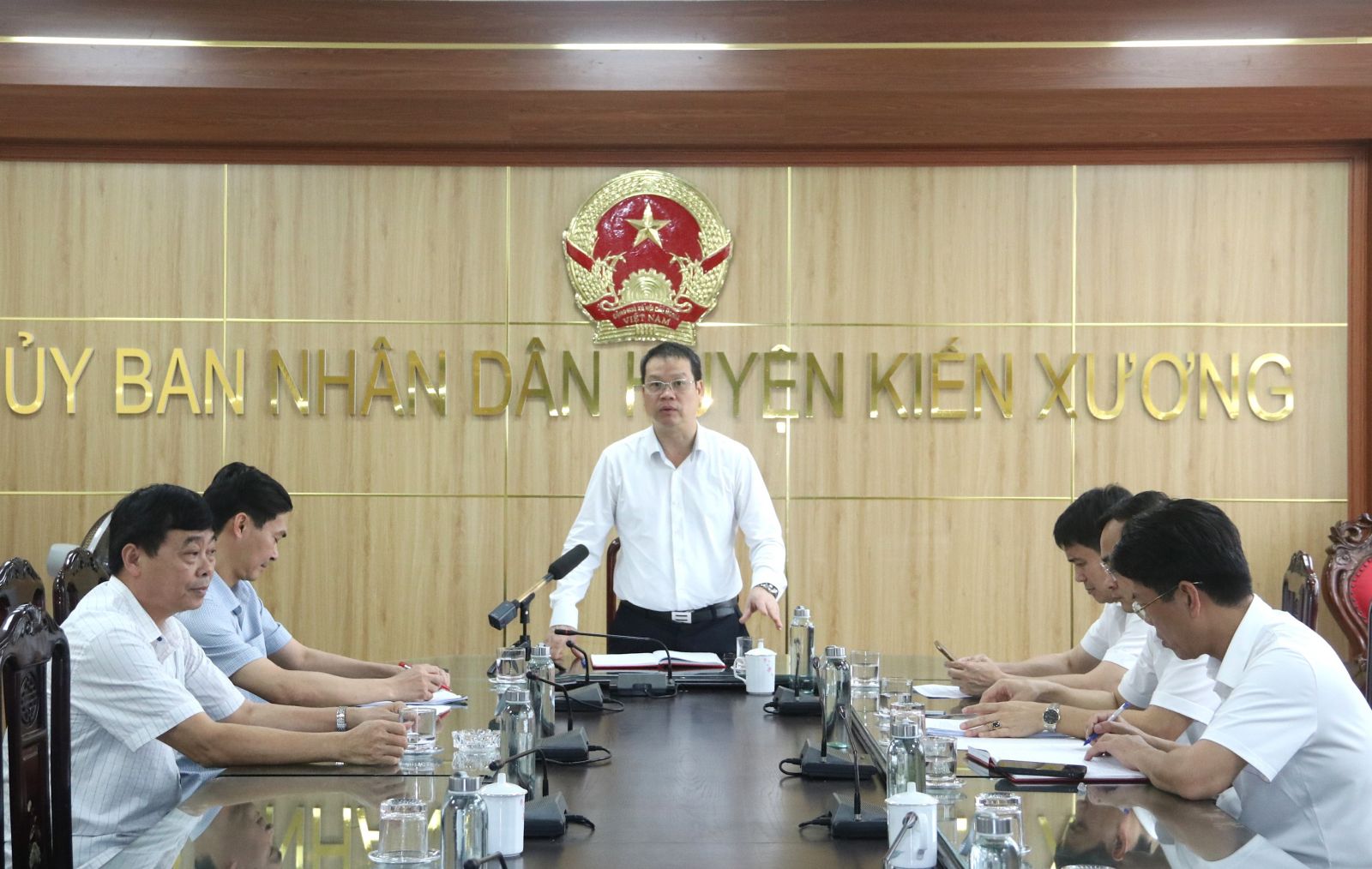   Đồng chí Nguyễn Mạnh Hùng, Phó Bí thư Tỉnh ủy, Chủ tịch Nh88 casino tỉnh kiểm tra Nh88 Nha cai lấy ý kiến Nh888 Khuyến mãi về Nh88 net đơn vị Nh88 dang Nhap cấp tỉnh, cấp xã