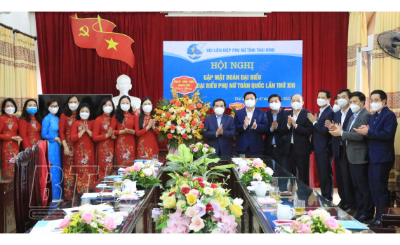   Gặp mặt Đoàn đại biểu tỉnh Thái Bình dự Đại hội đại biểu phụ nữ Nh88 com Link lần thứ XIII