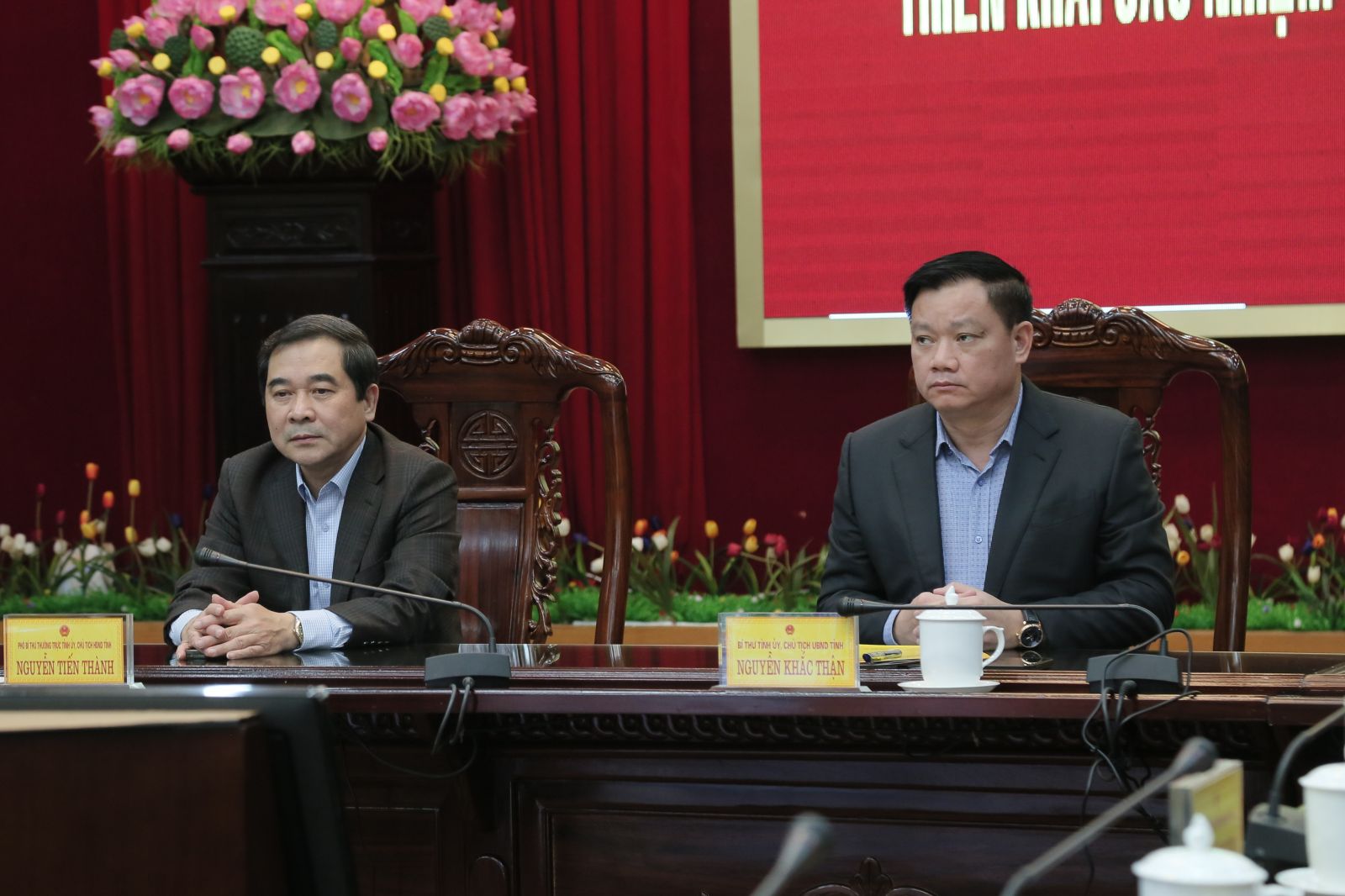   Khen thưởng 17 tập thể, cá nhân có thành tích xuất sắc trong thực hiện phong trào “Toàn dân bảo vệ an ninh Tổ quốc” và phong trào “Toàn dân phòng cháy, chữa cháy và cứu nạn cứu hộ”