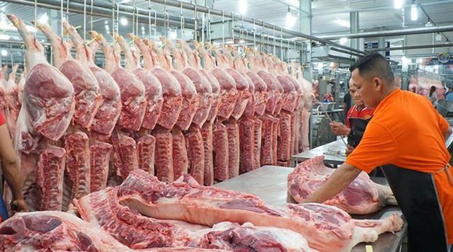   Phó Nh881 yêu cầu thực hiện ngay các biện pháp bình ổn giá thịt lợn