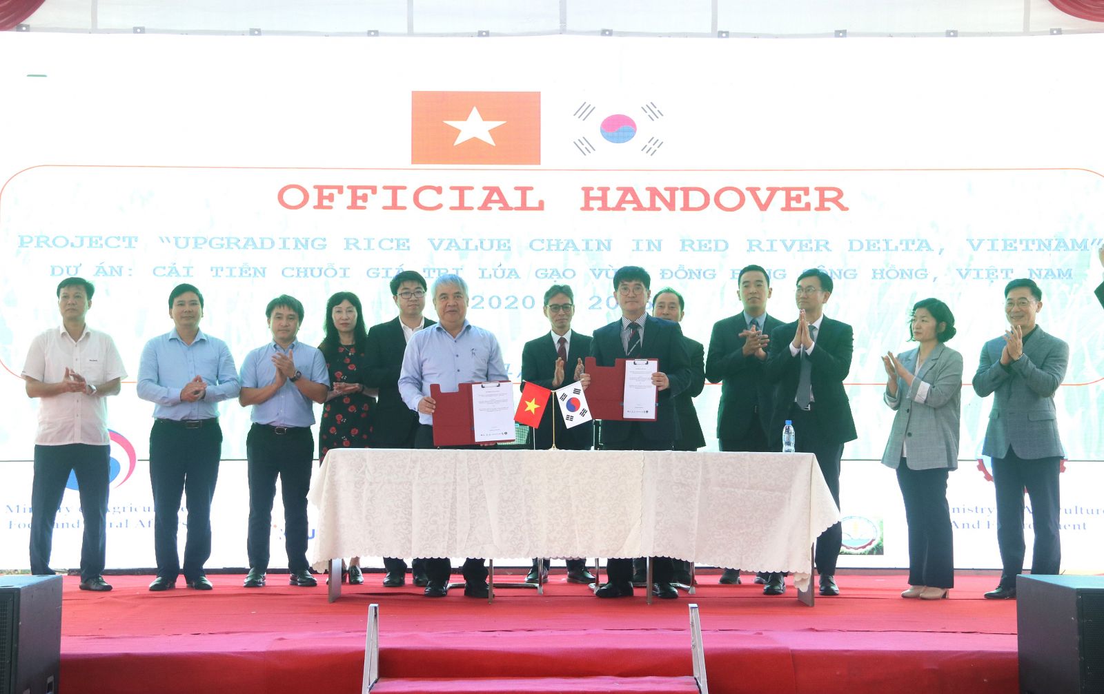   Bàn giao các hạng mục và tài sản Nh88 đăng Nhập “Cải tiến chuỗi giá trị lúa gạo vùng Đồng bằng sông Hồng”
