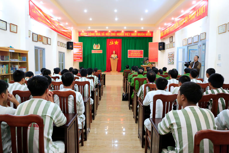   Chủ tịch nước quyết định đặc xá hơn 3.000 phạm nhân dịp 2/9