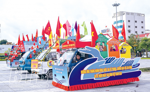   Gia đình bình an - Xã hội hạnh phúc