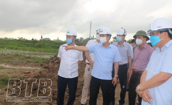   Đồng chí Ngô Đông Hải, Bí thư Tỉnh ủy kiểm tra tiến độ thực hiện Nh88 đăng Nhập Khu công nghiệp Liên Hà Thái