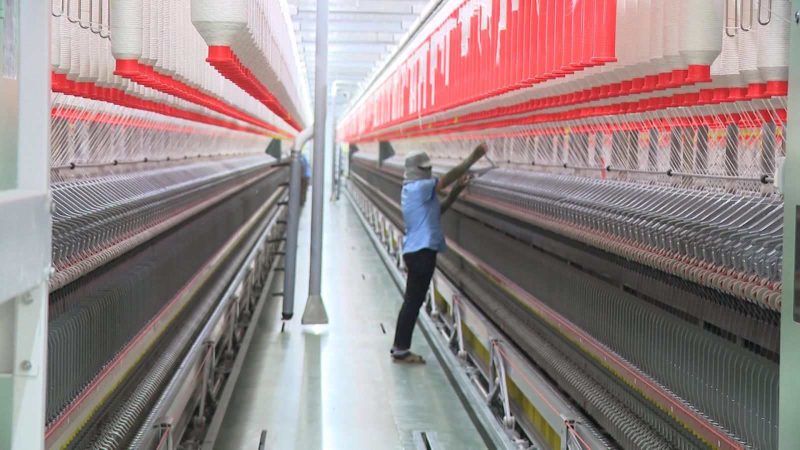   Sản xuất công nghiệp phục hồi tăng trưởng dịp cuối năm