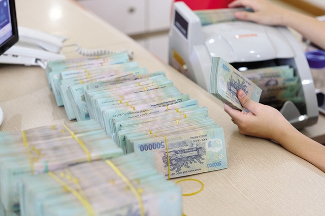   Cải cách tiền lương từ tiết kiệm chi thường xuyên và một phần thu sự nghiệp