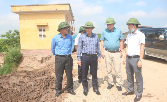   Kiểm tra tiến độ thi công một số công trình phục vụ phòng, chống lụt bão