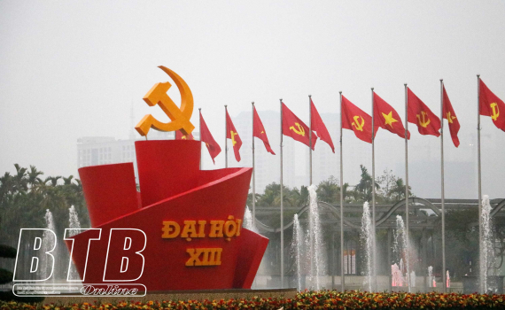   Vững tin vào tương lai tươi sáng