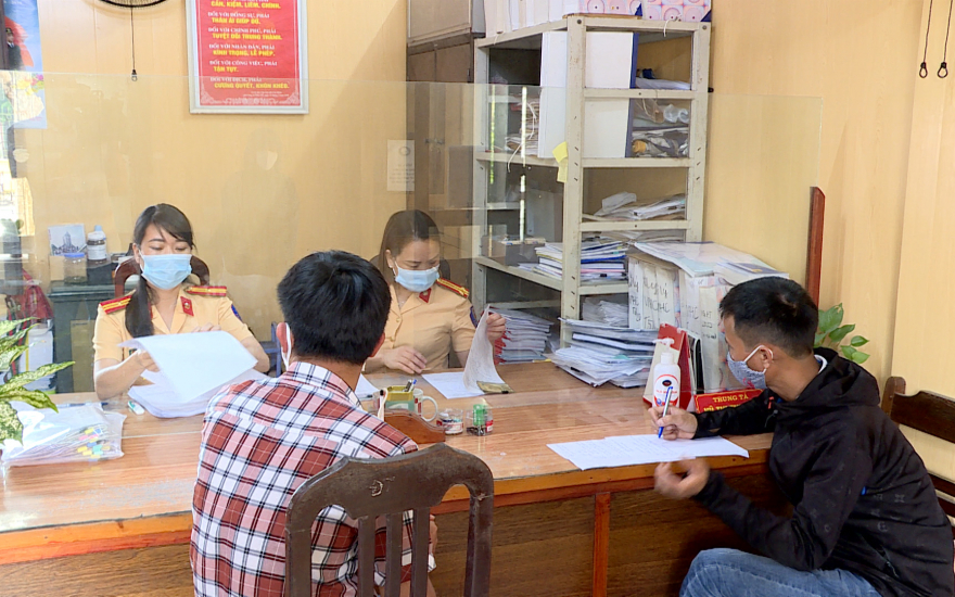   Thành phố xử phạt nghiêm các trường hợp không đeo khẩu trang