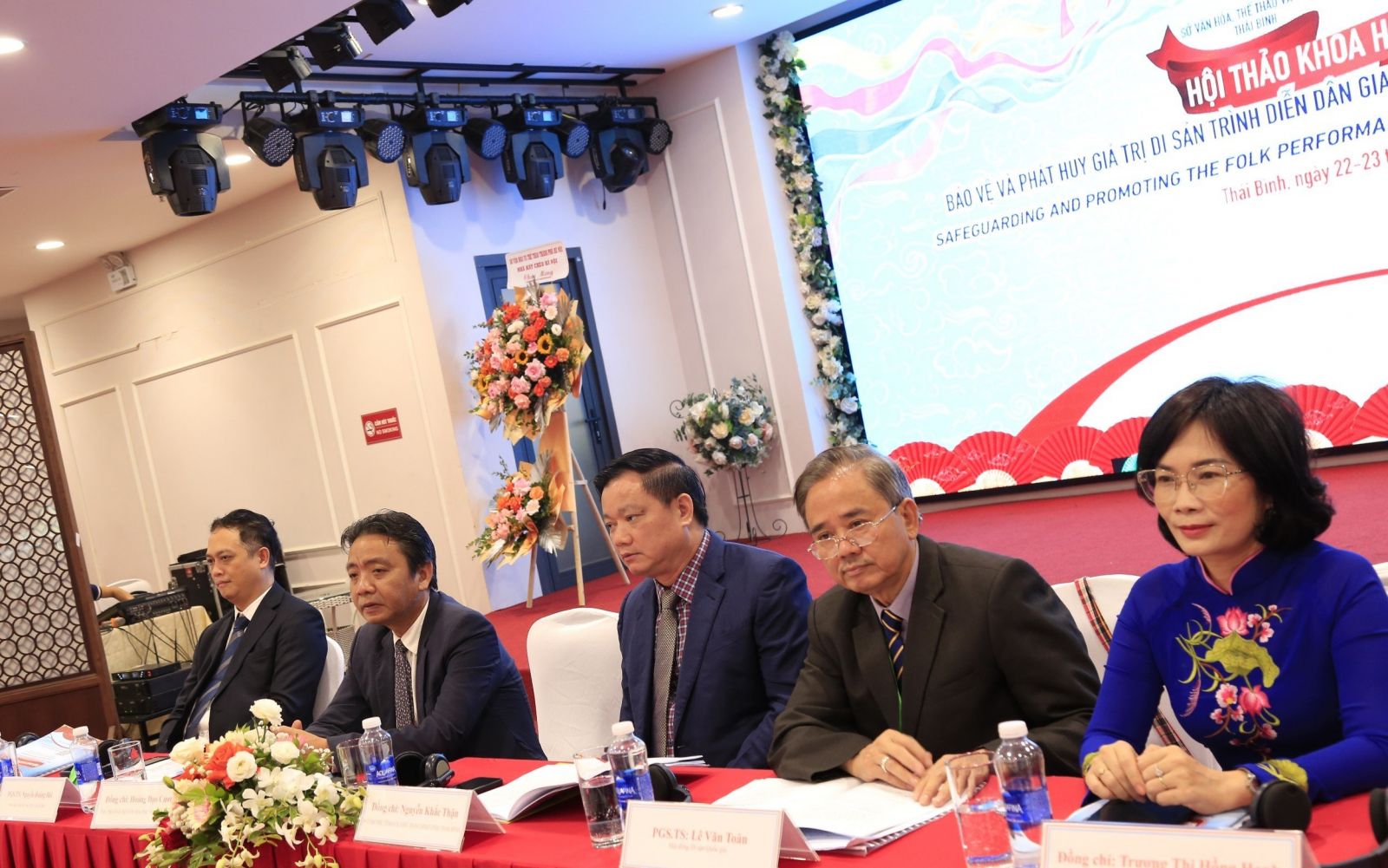   Hội thảo khoa học quốc tế “Bảo vệ và phát huy giá trị di sản trình diễn dân gian và nghệ thuật chèo trong Nh88 con - Cá Cược Mỗi Ngày - Nh88 vip Liền Tay đương đại”