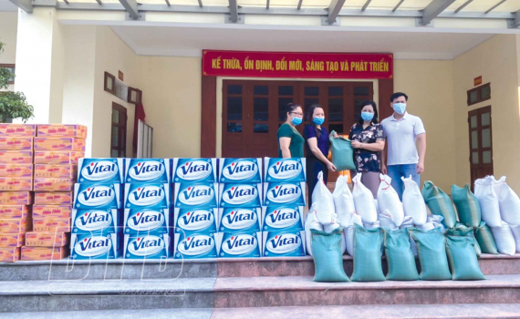   Phòng, chống dịch bằng việc làm thiết thực