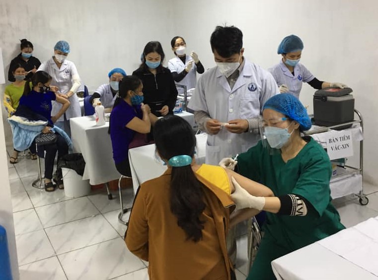   Đẩy nhanh tiến độ tiêm chủng vắc xin phòng COVID-19