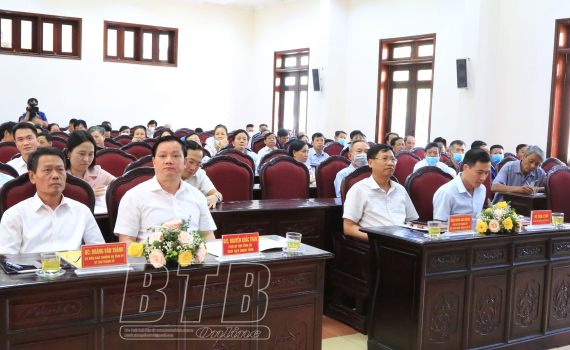   Đồng chí Nguyễn Khắc Thận, Phó Bí thư Tỉnh ủy, Chủ tịch Nh88 casino tỉnh tiếp xúc Nh88 vip tại thành phố Thái Bình