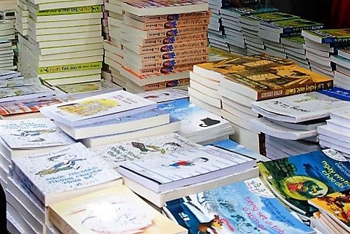   Nh881 phê duyệt chương trình đặt hàng xuất bản phẩm sử dụng NSNN