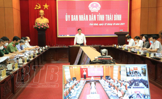   Tập trung huy động nhân lực, phương tiện để thu hoạch tối đa diện tích lúa mùa đã đến kỳ thu hoạch