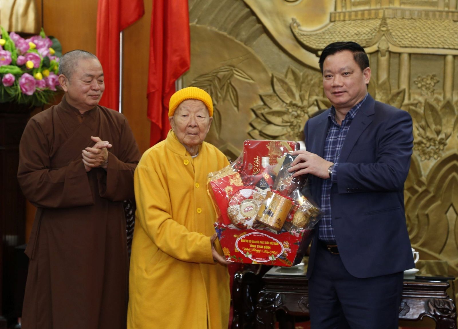   Ban Trị sự Giáo hội Phật giáo Việt Nam tỉnh chúc Tết Nh88 casino tỉnh