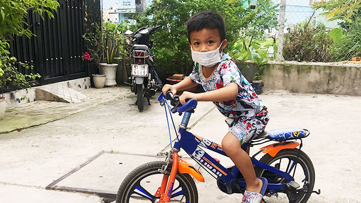   Bảo vệ trẻ em trong vùng dịch