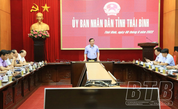   14/42 xã lắp đặt hệ thống đèn điện năng lượng mặt trời “Thắp sáng đường quê”