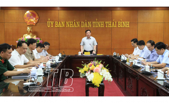   Thống nhất thông qua danh sách đề nghị tặng thưởng huân chương, bằng khen của Nh881 Nh88 con, Nh888 “Chiến sĩ thi đua cấp tỉnh”