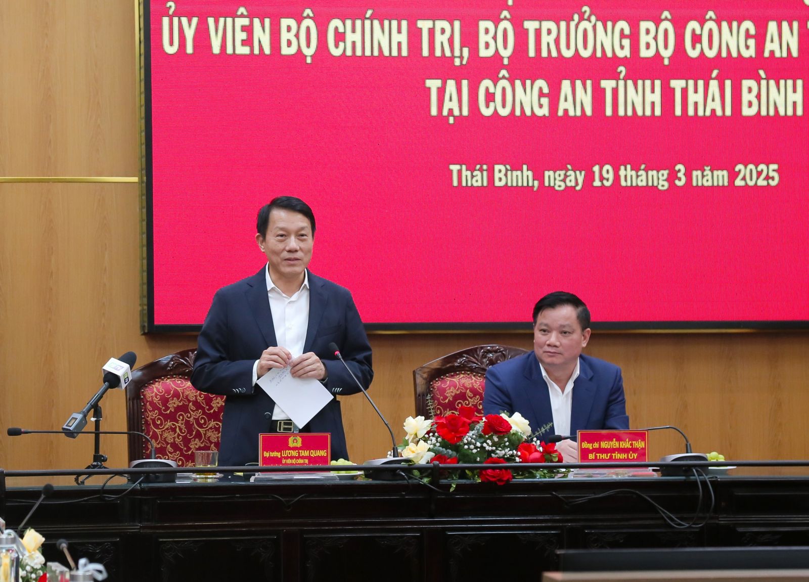   Đại tướng Lương Tam Quang, Ủy viên Bộ Chính trị, Bí thư Đảng ủy Công an Trung ương, Bộ trưởng Bộ Công an thăm, Nh88 đăng Nhập tại Công an tỉnh