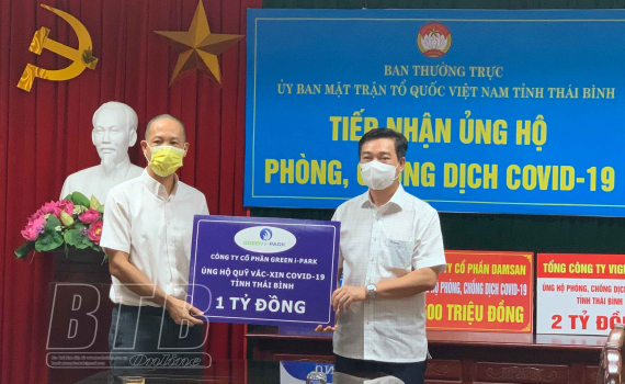   Tiếp nhận 1 tỷ đồng ủng hộ quỹ vắc xin phòng, chống dịch Covid-19