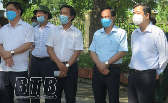   Đồng chí Bí thư Tỉnh ủy và Nh881 Chủ tịch Nh88 casino tỉnh kiểm tra, chỉ đạo Nh88 Nha cai phòng, chống dịch Covid-19 tại huyện Kiến Xương