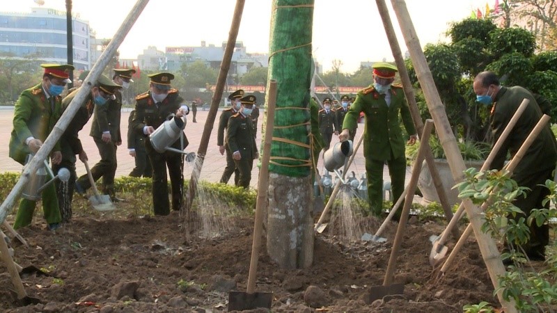   Công an tỉnh Thái Bình: Phát động Tết trồng cây “Đời đời nhớ ơn Bác Hồ”, Xuân Tân Sửu năm 2021
