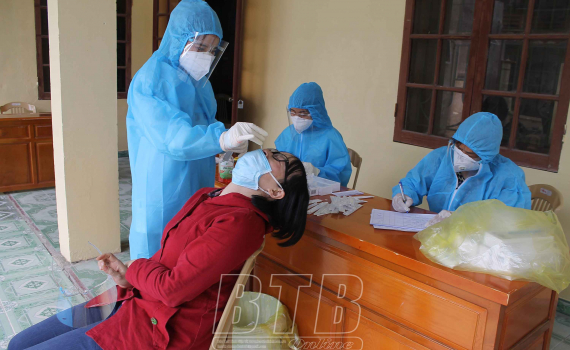  Vũ Thư căng mình dập dịch