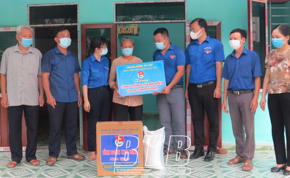   Ngày cao điểm “Chiến sĩ tình nguyện chung tay Nh881 nông thôn mới”