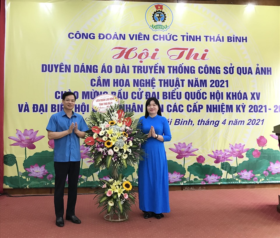   Hội thi duyên dáng áo dài truyền thống công sở qua ảnh, cắm hoa nghệ thuật năm 2021