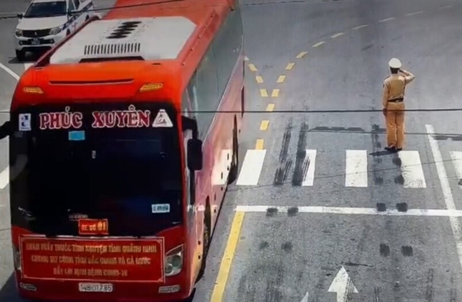   Vững vàng phòng tuyến chống dịch