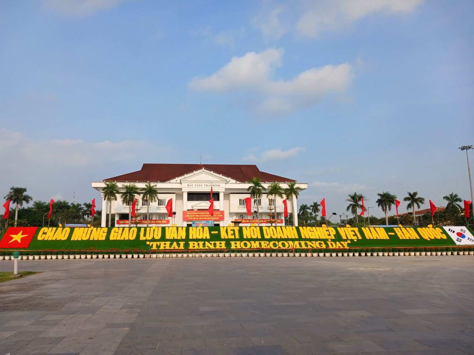   Thành phố Thái Bình: Trang hoàng đô thị, chào đón chương trình “Thai Binh Homecoming Day”