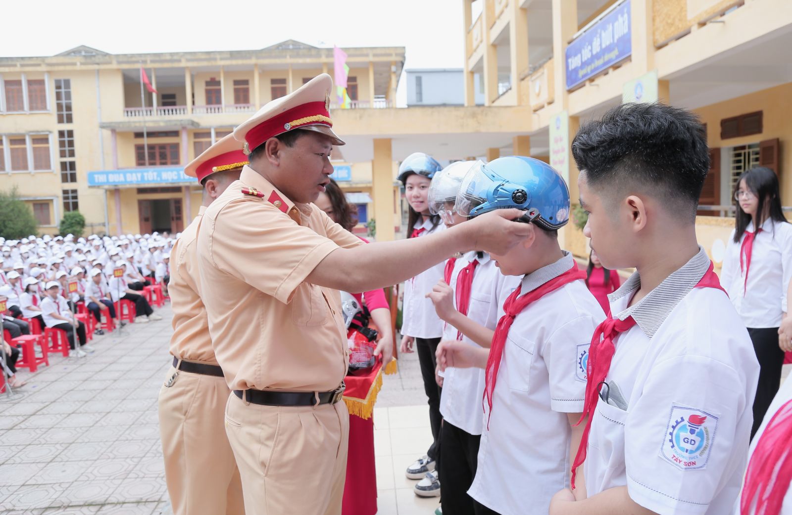  Thành phố Thái Bình: Hơn 1.200 học sinh được tuyên truyền, giáo dục pháp luật về an toàn giao thông